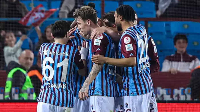 Trabzonspor, Türkiye Kupası'nda uzatmalarda turladı! 3 kırmızı kart