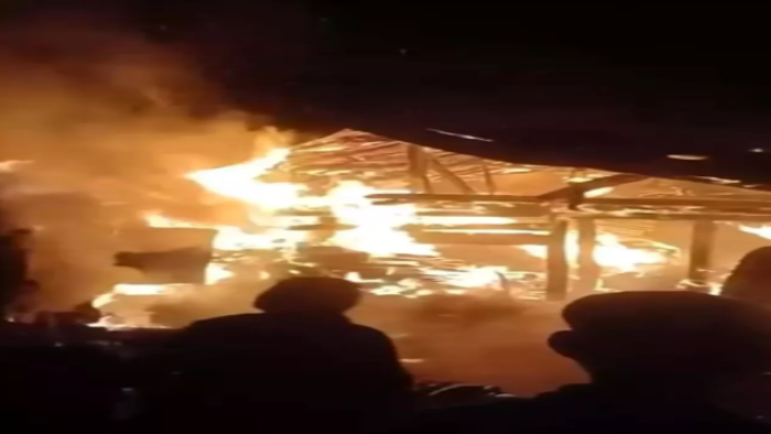 Tokat'ta Samanlık Yangını: Buzağıyı Isıtmak İçin Yakılan Ateş Felakete Neden Oldu