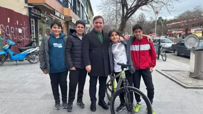 Çocuklara Anlamlı İftar Daveti